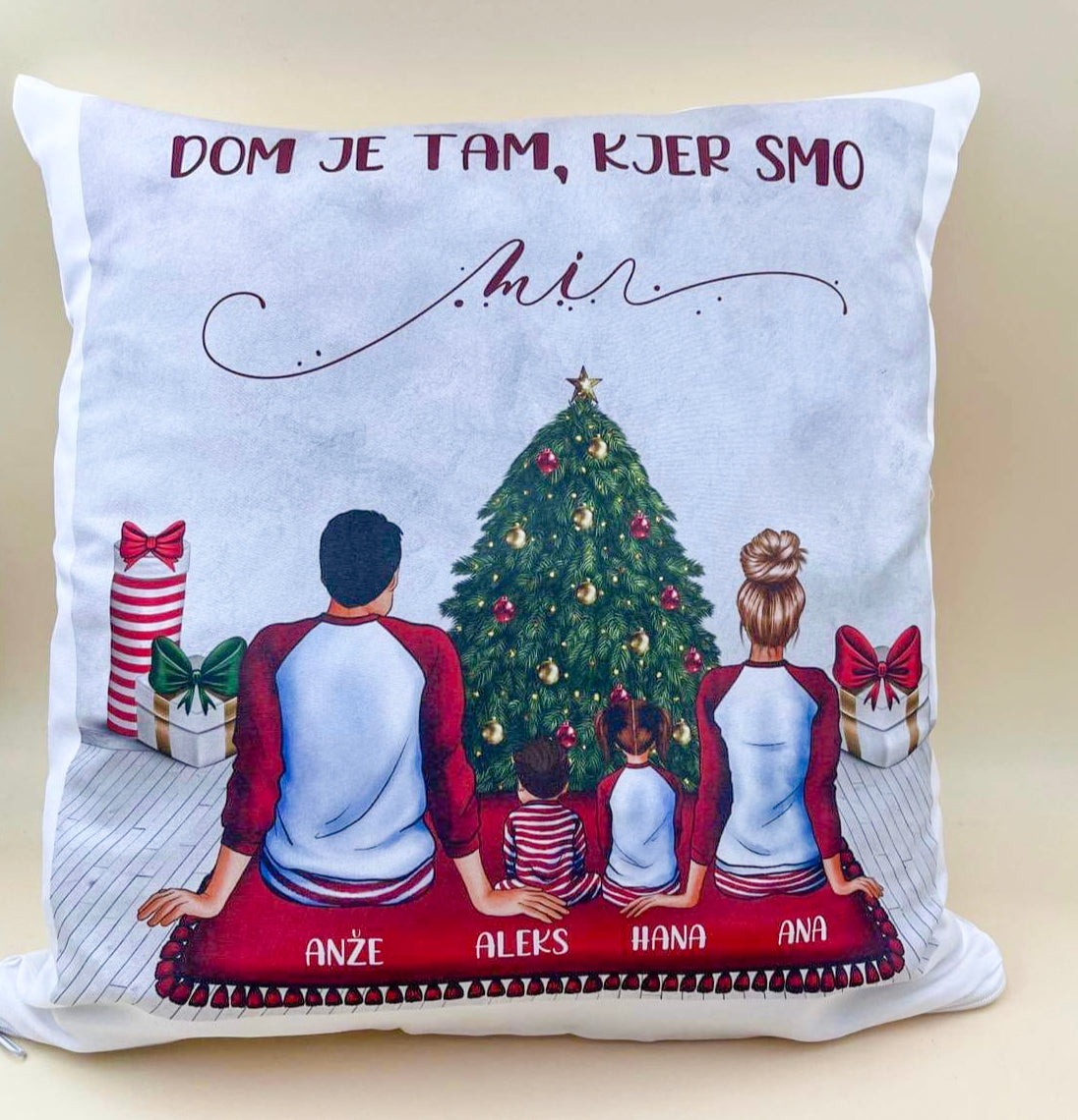 DRUŽINSKA BOŽIČNA BLAZINA - VEČ MOŽNOSTI