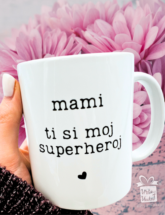 Emajlirana ali keramična skodelica "Mami - superheroj”