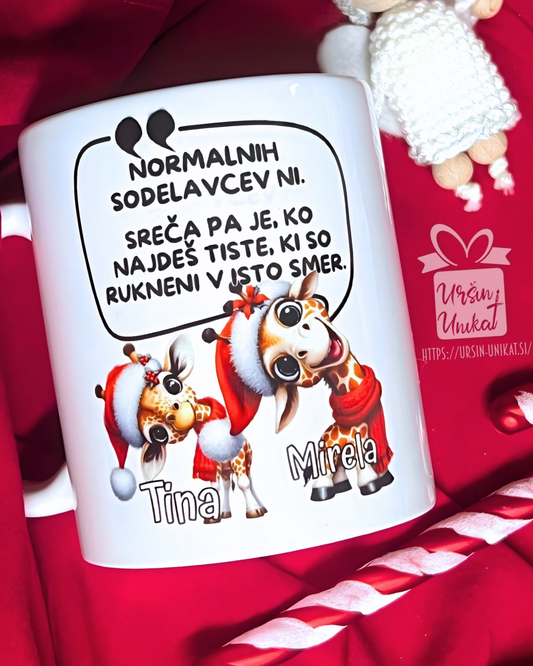 SKODELICA “RUKNENI V ISTO SMER” Božično darilo za sodelavce