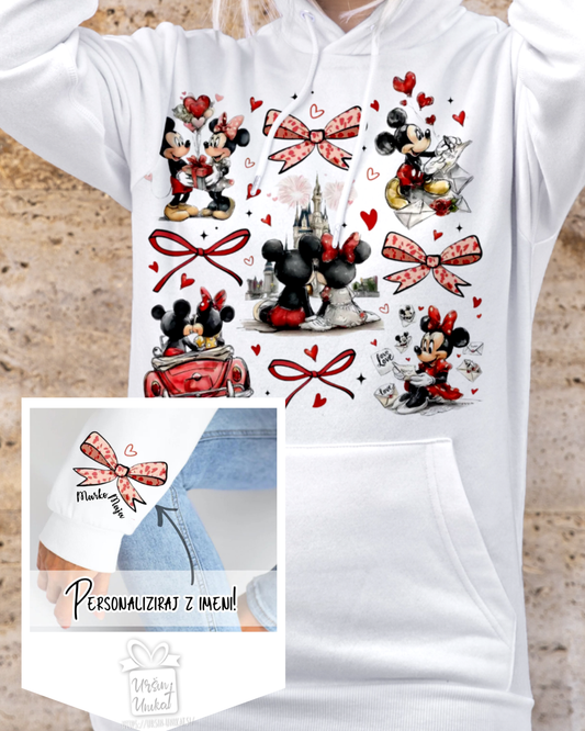 Hoodie/pulover "Ljubezen" - z imeni na rokavu - darilo za valentinovo - darilo za obletnico - darilo za poroko